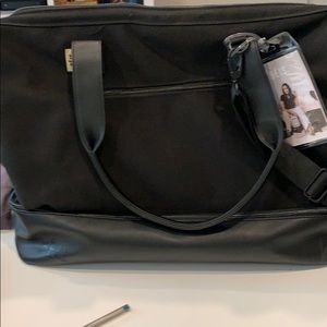 Béis weekender bag! NWT